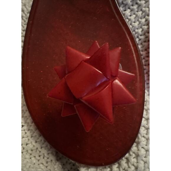 The Geli-Katy Perry True red Bow size 11 M KP0070 Red Christmas Bow NIB NEW - Picture 4 of 9